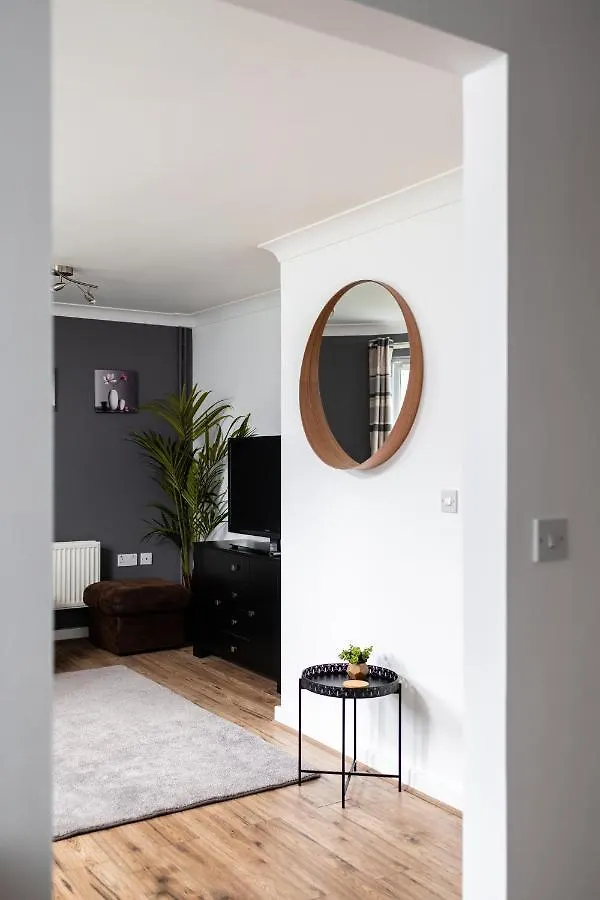Apartment Charming 2Br Ground Floor Flat In Sholing, 11 Mins From City Centre - Recently Set Up With Love Southampton